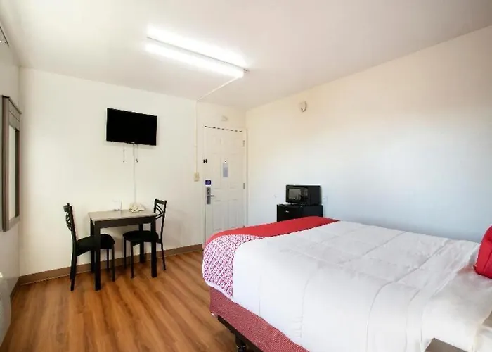 Oyo Hotel Kalama