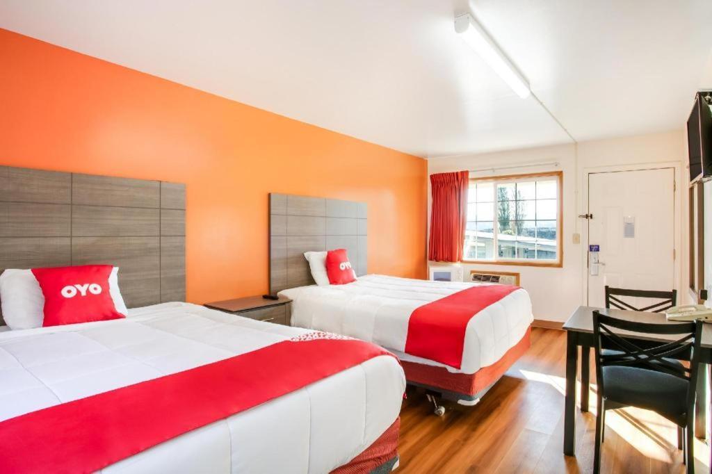 Oyo Hotel 2*