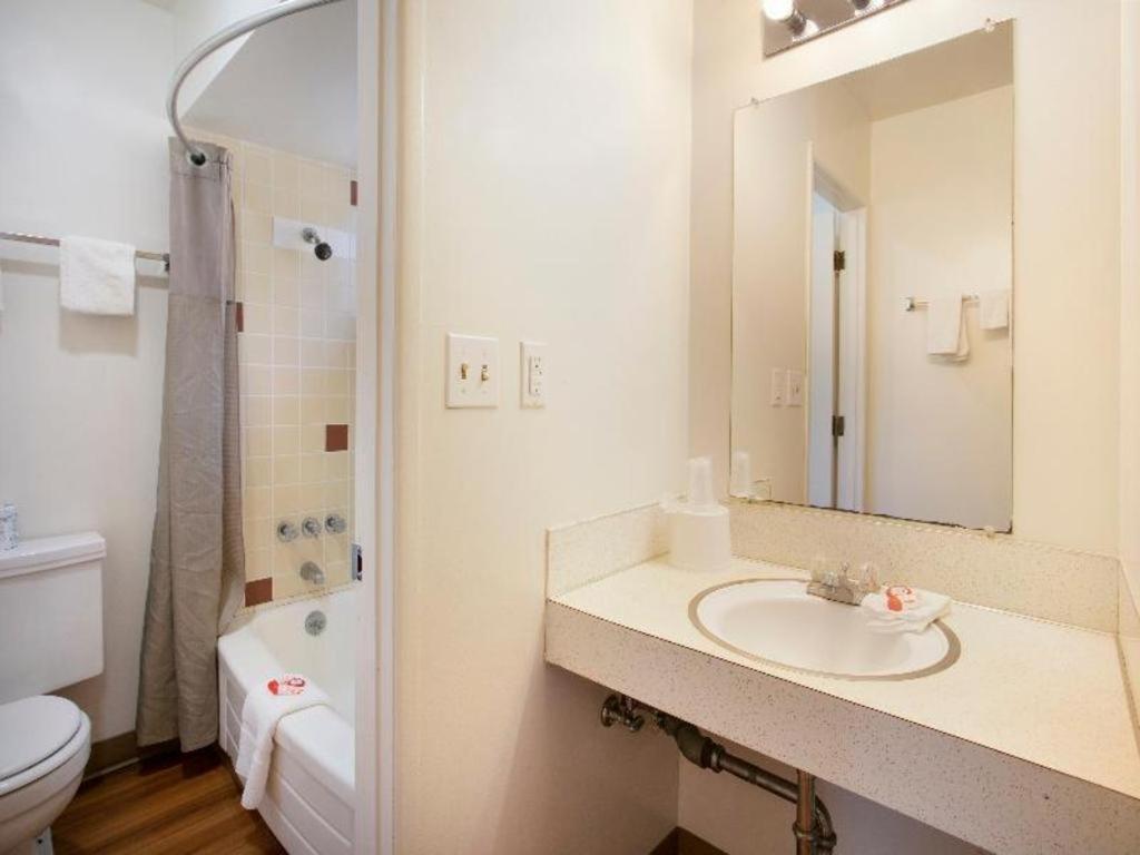 Oyo Hotel 2*