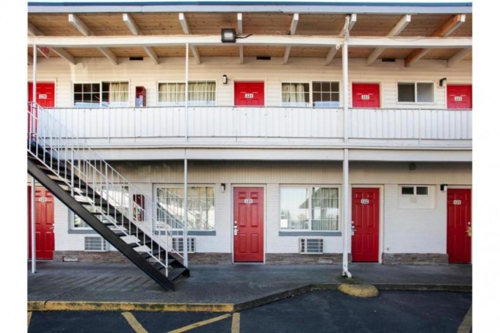 Hotel Oyo Kalama
